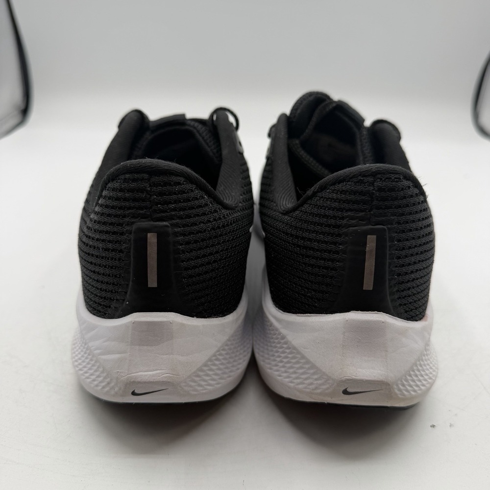 Nike Air Zoom Pegasus 40 Running Shoes Womens 9.5 Black white Sneaker DV3854-001 - Picture 7 of 10